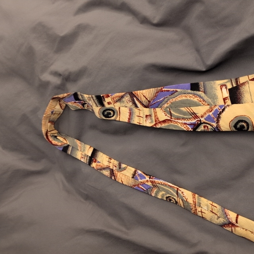 Abstract Patterned Tie - Picture 7 of 7
